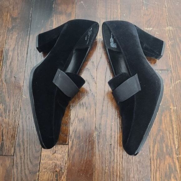 Black Vegan Suede Loafer Chunky Heel Mootsie Tootsies Collection 7 1/2 - Picture 5 of 10
